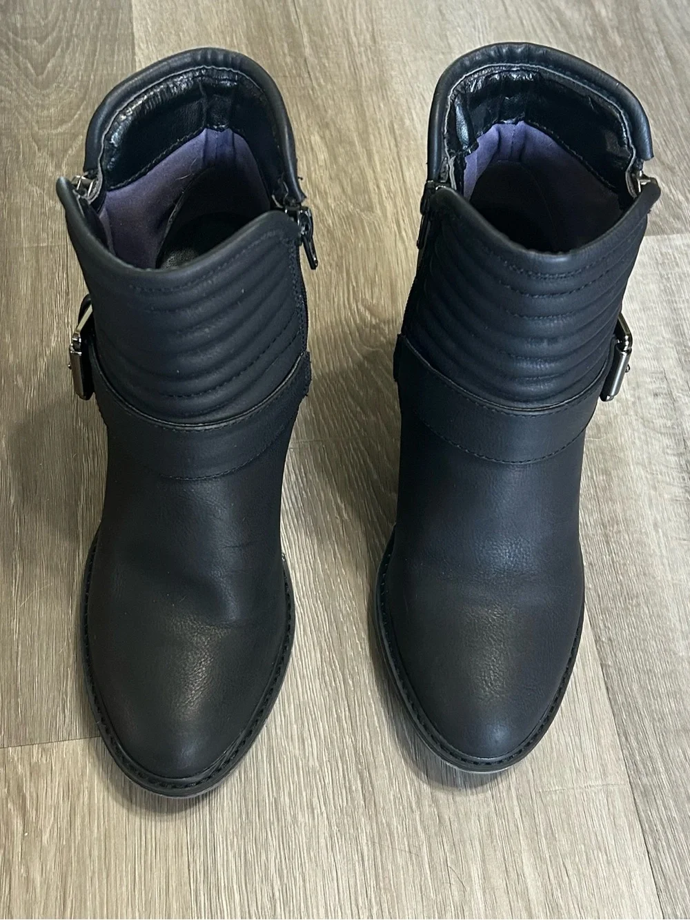White Mountain Black Quilted Ankle Boot with Buckle Detail Size 6.5